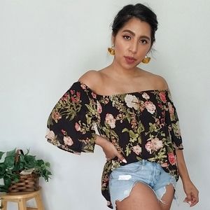GARDEN OF EDEN BLACK FLORAL OFF SHOULDER TOP